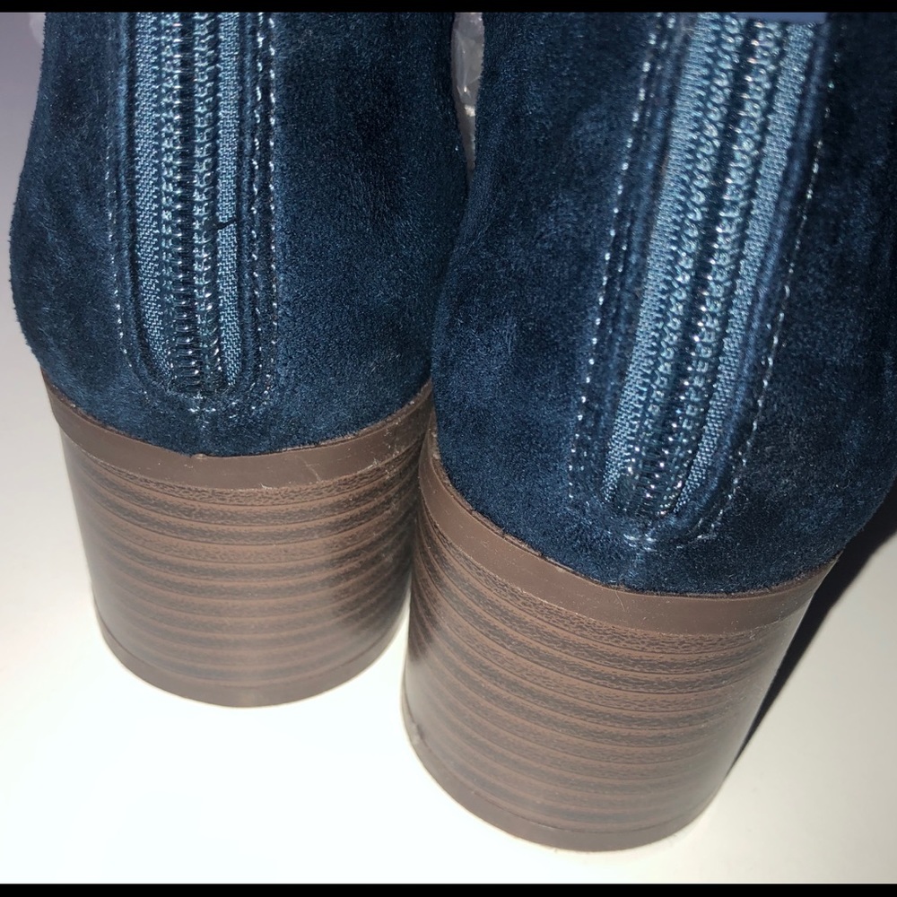 Journee Collection Arbor Blue Sandal - Picture 12 of 15